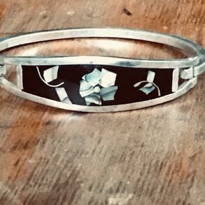 Sterling silver bracelet with mother of pearl
